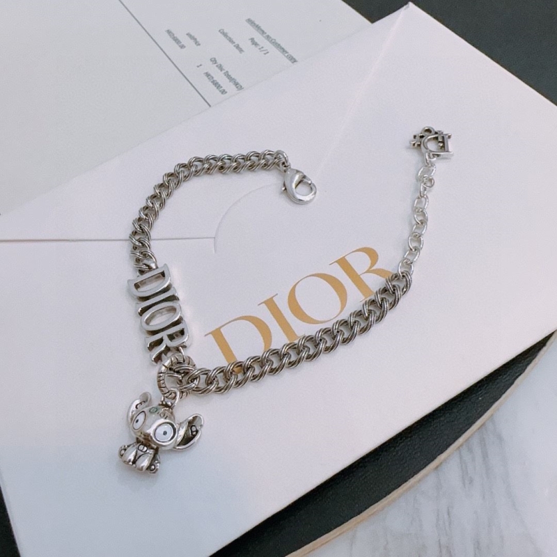 chr1st1an D10r bracelets